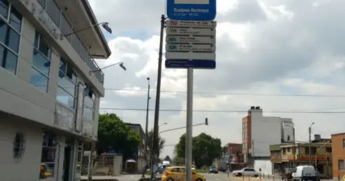 PARADERO SITP BARRIO GUSTAVO RESTREPO  045A12